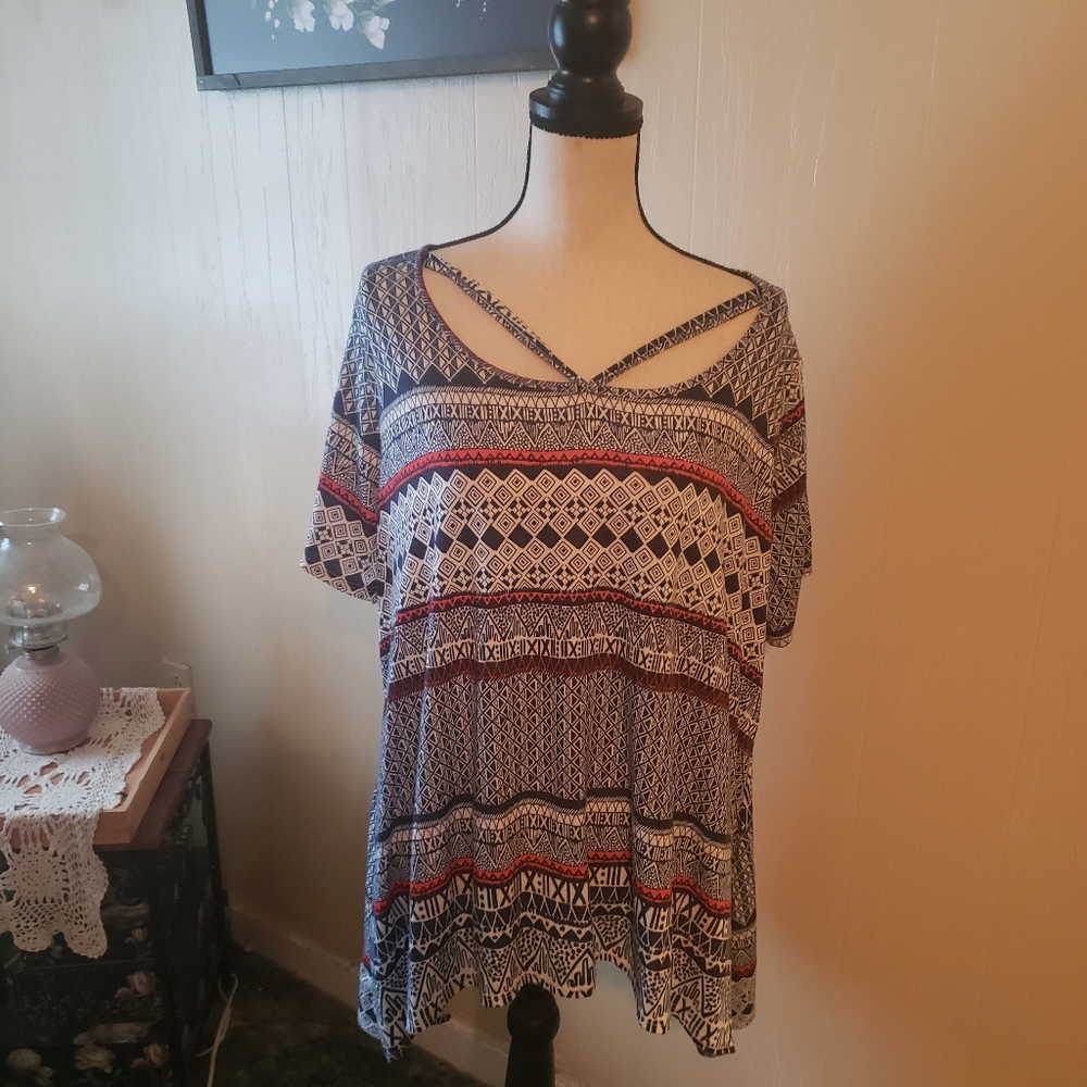 Fred David blue red pattern tunic 2X GENTLY USED